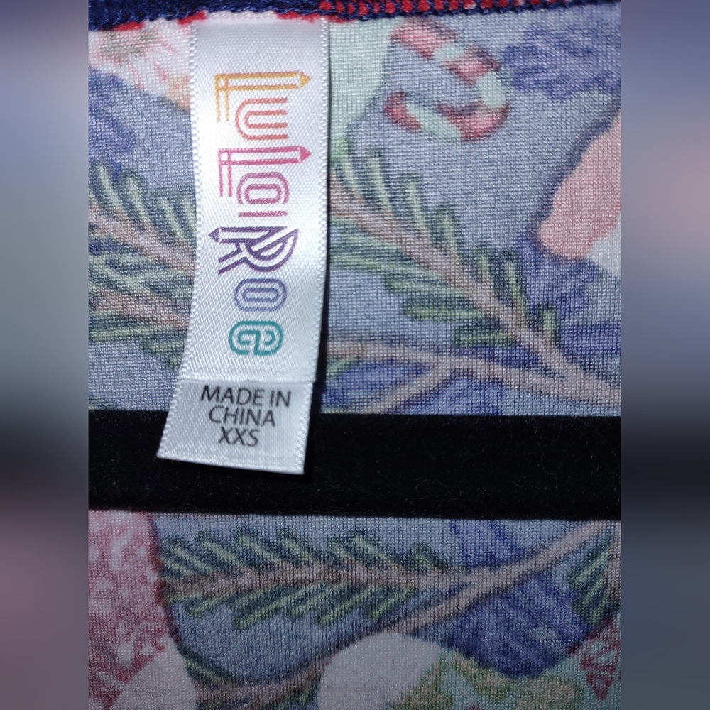 LuLaRoe Christmas Stockings Classic-T Size XXS NWT - Picture 6 of 7